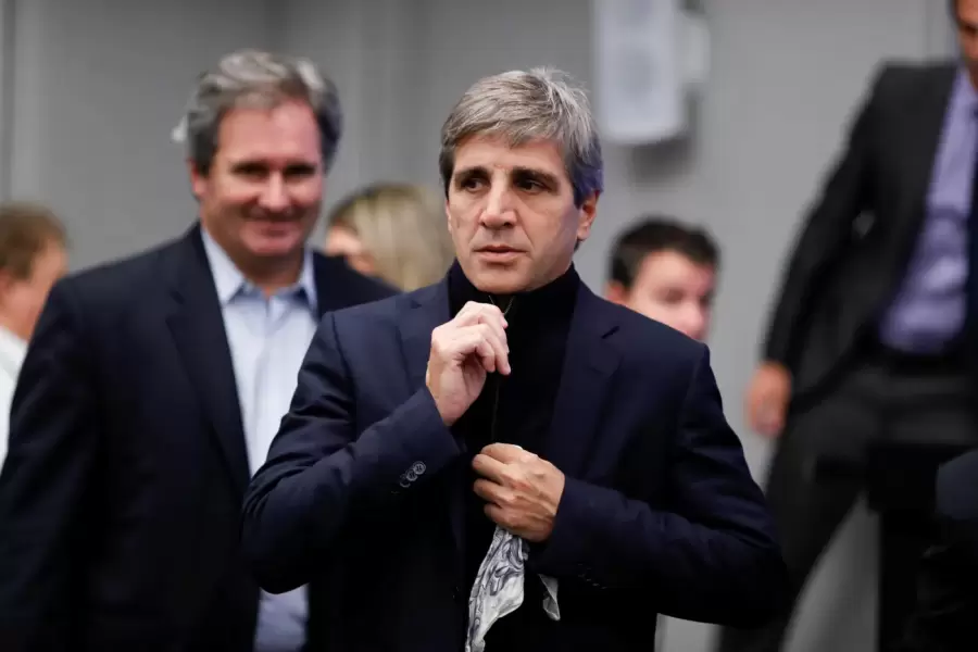 El ministro de Economía a la espera