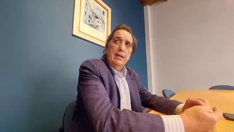 Escribano Javier Guardiola.