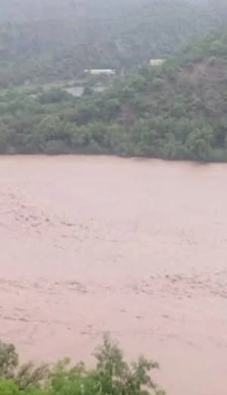 La crecida del río Pilcomayo dejó a varias comunidades aisladas en Salta.