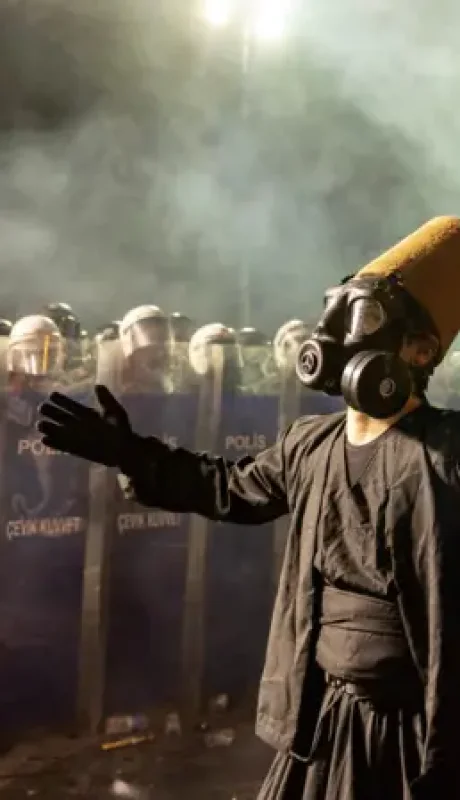 Las protestas opositoras contra el gobierno de Erdogan no bajan de intensidad y se preocupa la comunidad internacional.