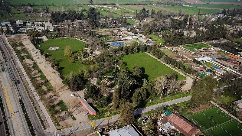 La Pintana es una comuna ubicada en el sector sur de la ciudad de Santiago de Chile.