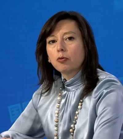 Julie Kozack, vocera del FMI.