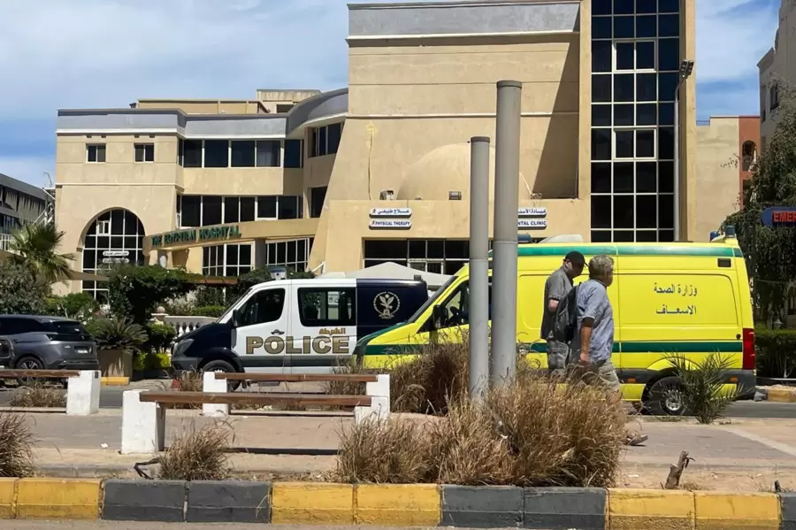 Los sobrevivientes heridos fueron trasladados al Hospital Egipcio en Hurgada. (Foto: web)