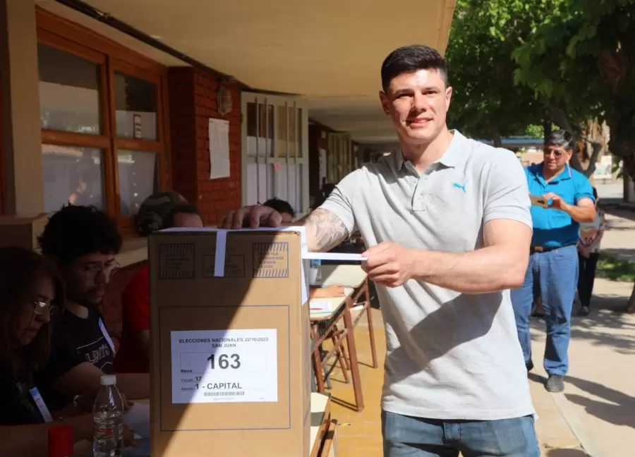 Senador Bruno Olivera