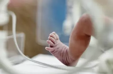 ¡Milagro inesperado! Fueron a despedir a su nietito a la morgue y lo encontraron vivo