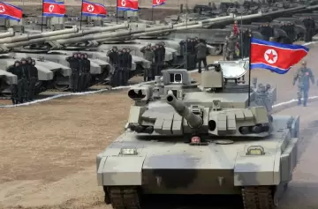 Corea del Norte despliega tanques y submarinos ante la creación de mando militar japonés