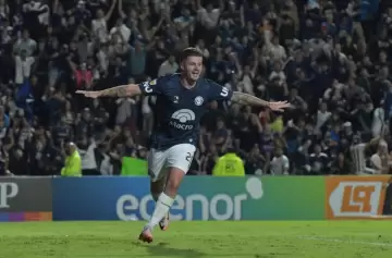 Independiente Rivadavia venció a Racing en un partidazo