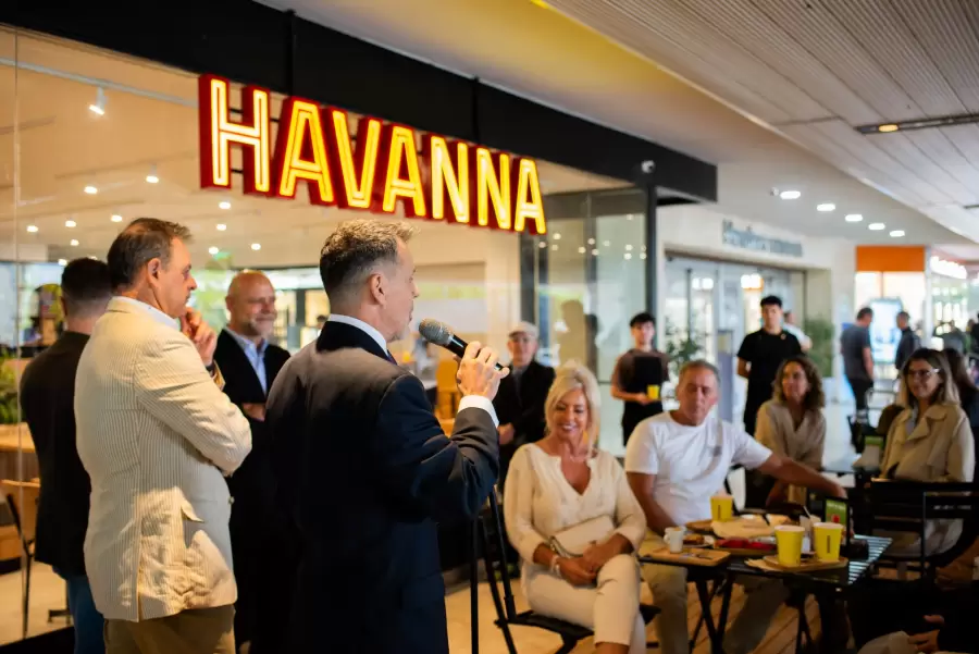 inauguracion havanna mendoza shopping - ph lara gonzalez
