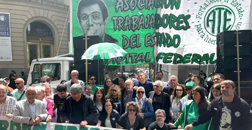 ATE Capital rechazó los despidos y el plan de retiros voluntarios de los contratos ACARA.