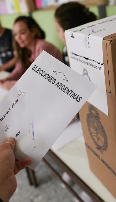 "Los libertarios necesitan un candidato fuerte para el 2027. Y lo tienen a Adorni, que será vocero y legislador.