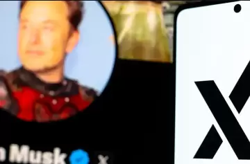 Musk fusionó la start-up xAI con la red X para combinar IA con alcance masivo