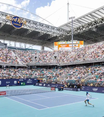 Novak Djokovic y Jakub Mensik, en la lucha por el título del Masters 1000 de Miami