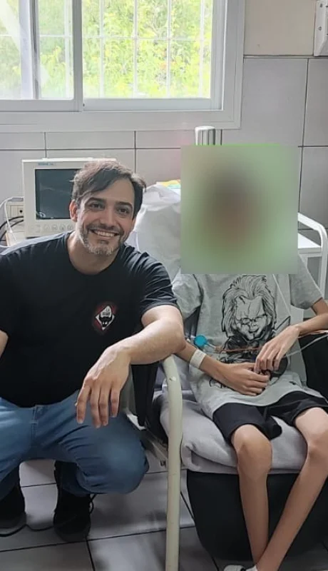 La ONG La Guarida entregó consolas gamer con material reciclado en los hospitales Notti, Fleming y Perrupato/