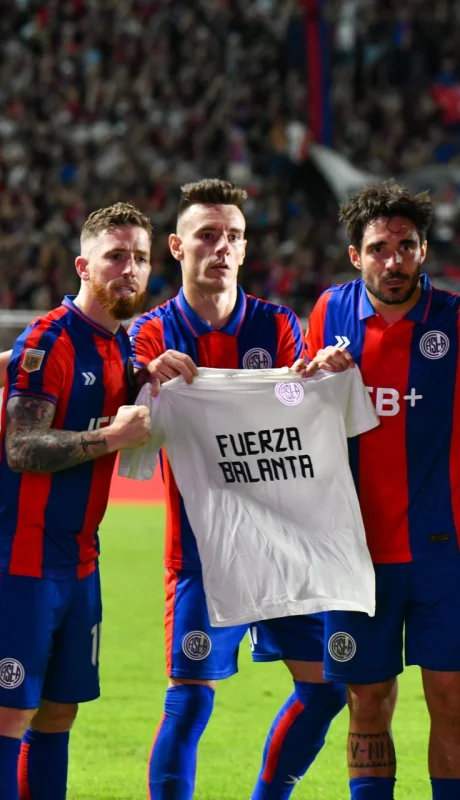 El apoyo del plantel de San Lorenzo a Balanta