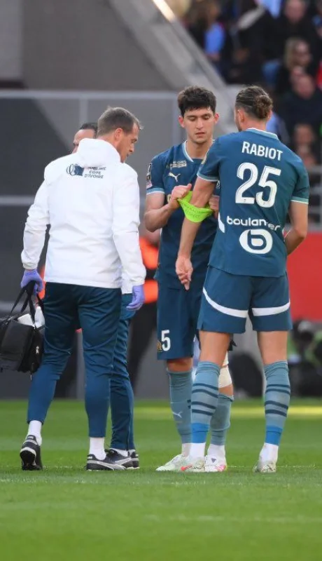 Leonardo Balerdi estará tres meses fuera de las canchas.