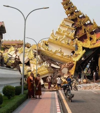 El fuerte terremoto causó unas 1700 muertes y 300 personas permanecen desaparecidas.