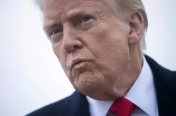 Trump aseguró que hay "métodos" para sortear la prohibición de un tercer mandato