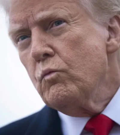 Lo único que le faltaba perseguir al magnate lo anunció al poco tiempo de haber comenzado su segundo mandato.