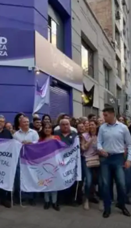 El sábado inauguraron la sede de La Libertad Avanza, LLA, en la Ciudad de Mendoza.