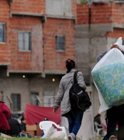 El índice de pobreza refleja qué cantidad de gente no cubrió sus necesidades básicas, datos que se ven influenciados por los ingresos y la inflación.