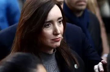 Los senadores pasarán a cobrar 9 millones si no se dan ciertos requisitos para evitarlo