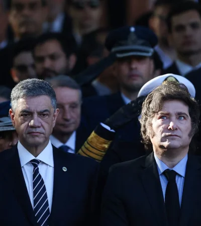 El presidente Milei junto al jefe de gobierno porteño, Jorge Macri. (Foto: Reuters / Agustín Marcarian)