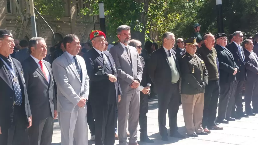 Acto por los caídos y veteranos en Malvinas.