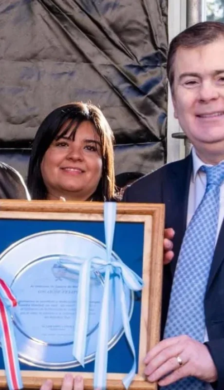 Emotivo homenaje a De Felippe.