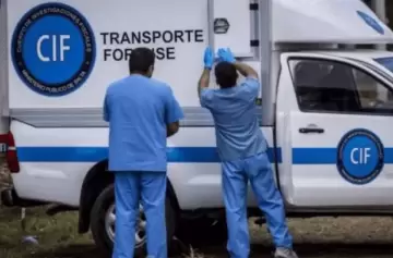 Misterio por el crimen de una mujer que fue hallada sin vida en su casa