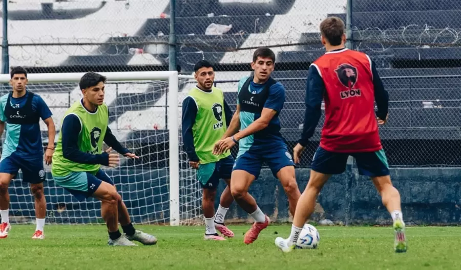 Independiente Rivadavia se prepara para el clásico.