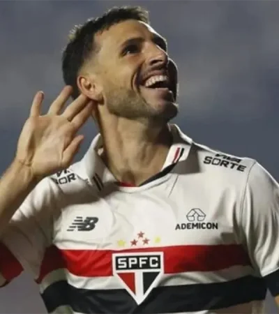 Jonathan Calleri queire volver a Floresta