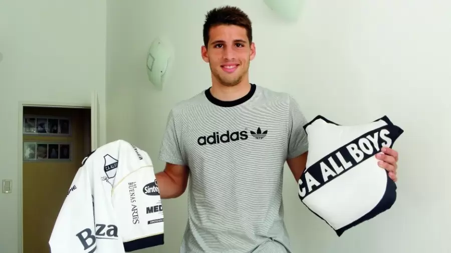 Para el delantero el sentido de pertenencia puede más que la guita