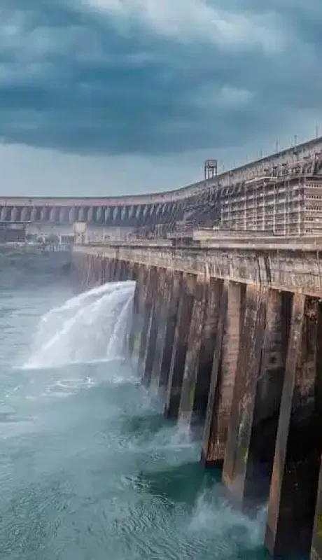 La represa de Itaipú disparó un conflicto que erosiona la relación bilateral entre Brasil y Paraguay.