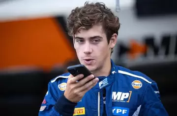 Accidente en la pista, memes en la red: Colapinto es el protagonista