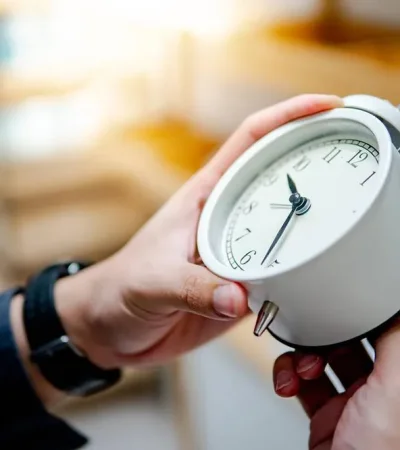 La propuesta busca retomar el huso horario -04 GMT.