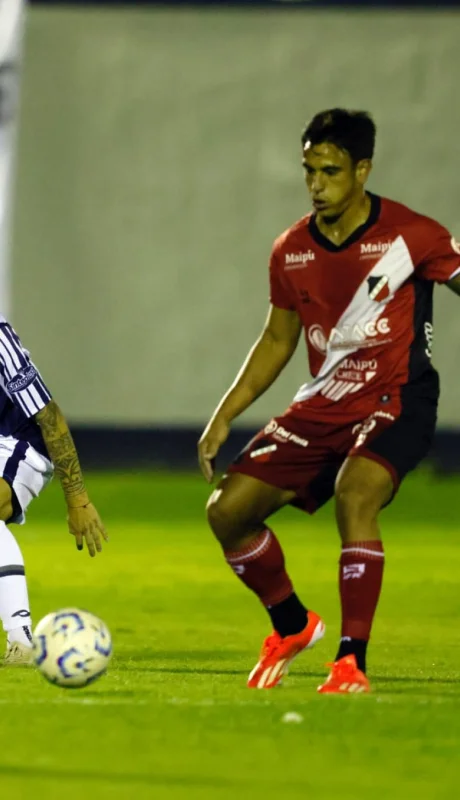 Deportivo Maipú rescató un punto en su visita a Tristán Suárez