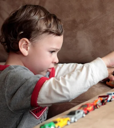 El autismo no se cura pero se puede tratar.