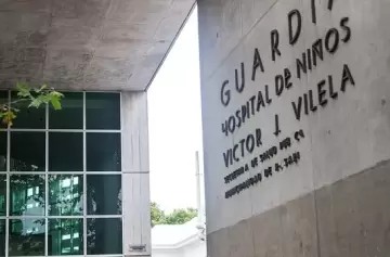 Un nene se disparó en la cabeza mientras manipulaba un arma