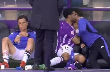 Escándalo en el Valladolid: piñas entre compañeros en el banco de suplentes