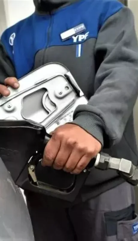 Combustible con descuento: los bancos que te hacen ahorrar