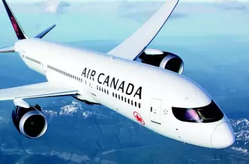 El derrumbe de reservas para viajar a Estados Unidos golpea a las aerolíneas canadienses