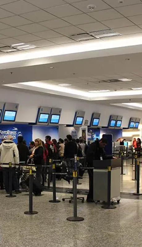 La empresa anunció la suspensión de todos sus vuelos para este jueves 10 de abril.