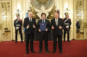 Javier Milei recibió a 7 embajadores que presentaron sus credenciales diplomáticas