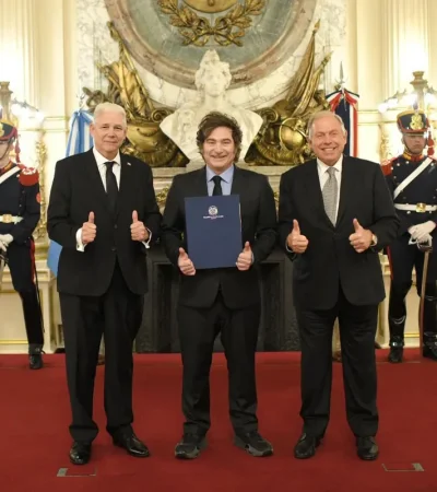 En el Salón Blanco de la Casa Rosada, el presidente recibió las credenciales.