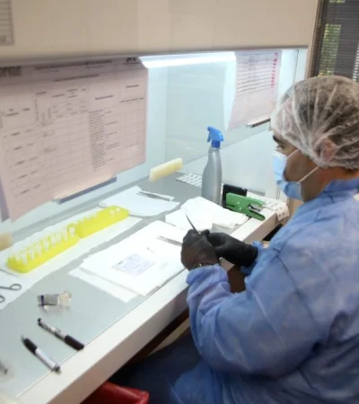 Laboratorio del Registro de Huellas Genéticas. /