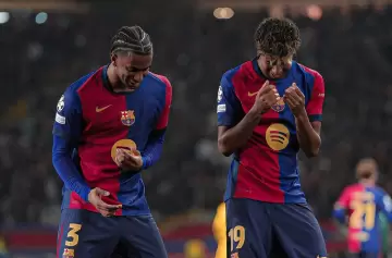 FC Barcelona pisa las semifinales y el Aston Villa de Dibu quedó complicado