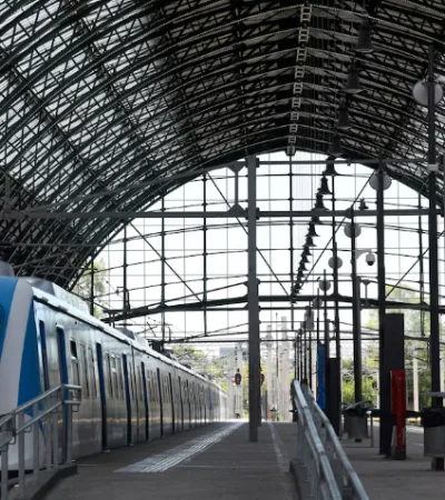 Los gremios ferroviarios se pliegan al paro general.