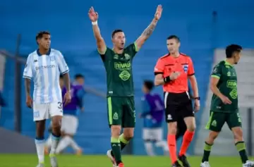 Bucaramanga dio el golpe y venció a Racing en Avellaneda