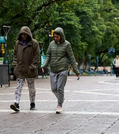 El ingreso de un nuevo frente frío hoy martes marcará un descenso de las temperaturas en provincias como Mendoza.