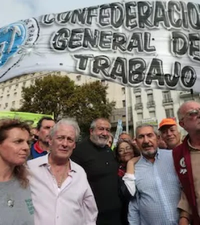 "Estos paros les quitan a los trabajadores la posibilidad de asistir a sus puestos si así lo desean" (V. Razzini)